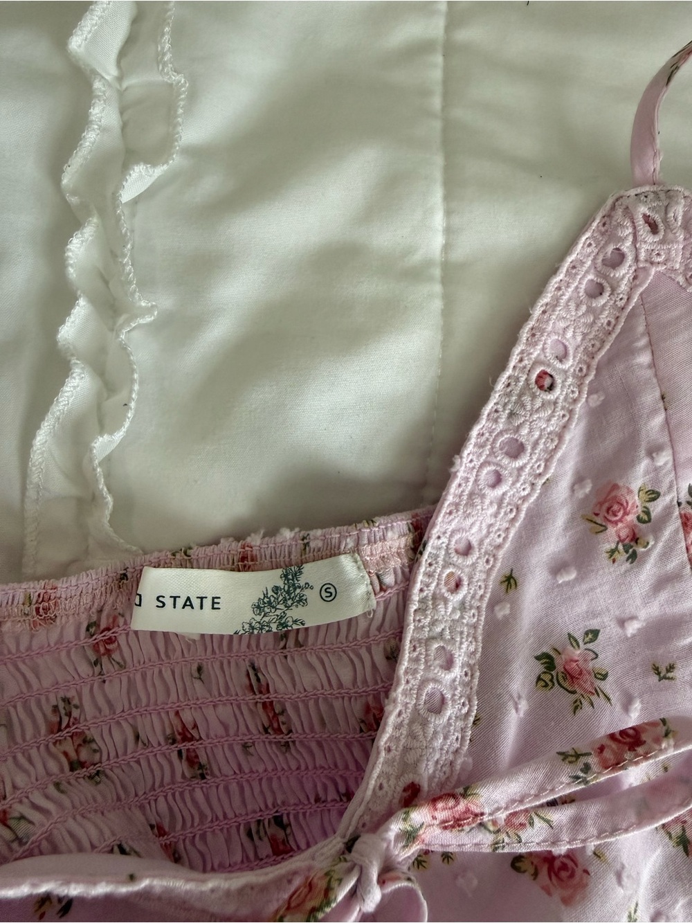 Altar’d State tops size small like new. Pink and pink floral - Picture 13 of 13